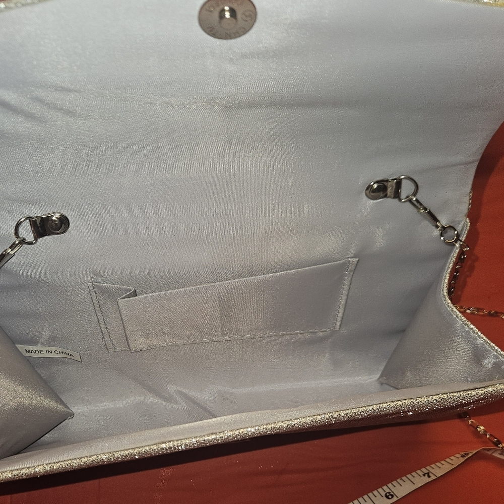 Badgley Mischka Elegant Silver High Heel Diamond Pumps sz6.5 w/Clutch E.U.C. - Picture 4 of 10